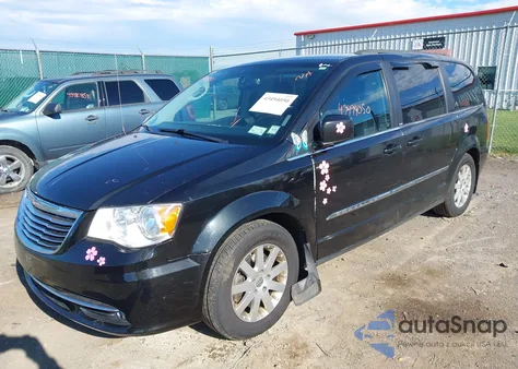 2013 Chrysler Town & Country Touring z USA, uszkodzony, nr VIN 2C4RC1BG4DR692662